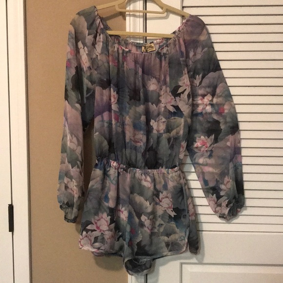 SHOW ME YOUR MUMU ROMPER - Picture 1 of 3